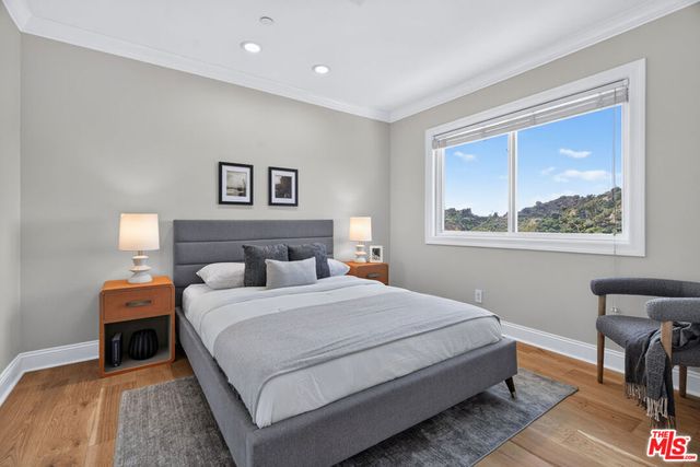8045 Bulwer Drive, Los Angeles, CA 90046