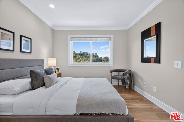 8045 Bulwer Drive, Los Angeles, CA 90046