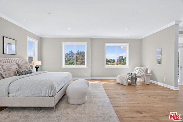 8045 Bulwer Drive, Los Angeles, CA 90046