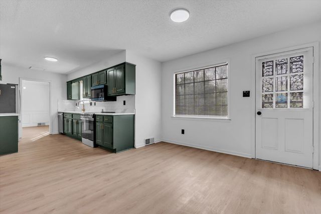 2999 WOFFINGTON LN, Germantown, TN 38138