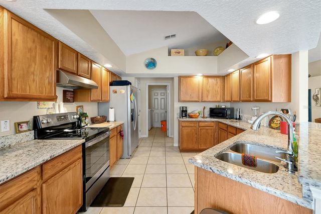 816 KNIGHTSBRIDGE CIRCLE, Davenport, FL 33896