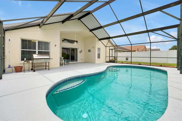 816 KNIGHTSBRIDGE CIRCLE, Davenport, FL 33896