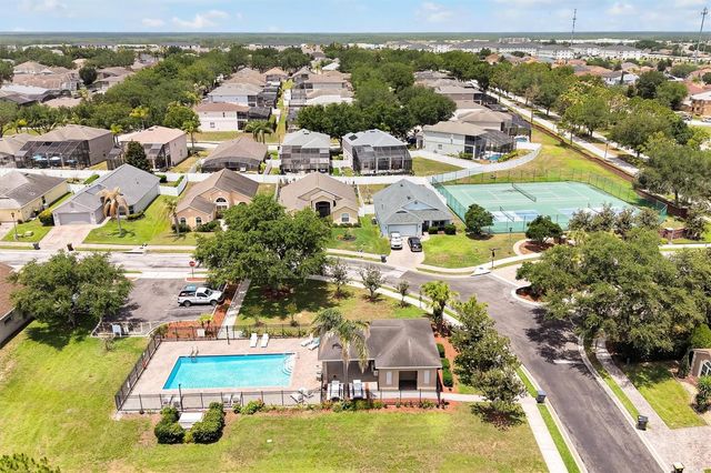 816 KNIGHTSBRIDGE CIRCLE, Davenport, FL 33896