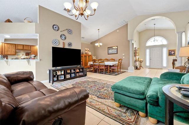 816 KNIGHTSBRIDGE CIRCLE, Davenport, FL 33896
