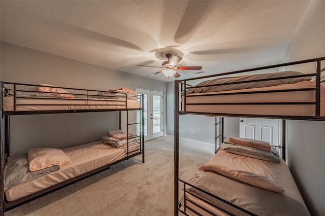 2872 winterhaven, Hurst, TX 76054