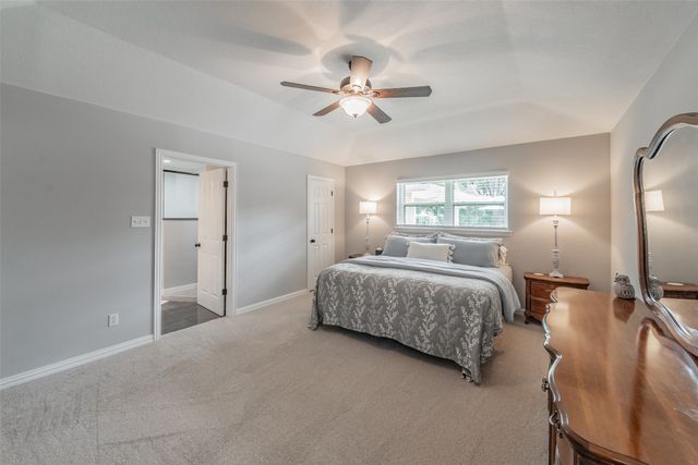 2872 winterhaven, Hurst, TX 76054