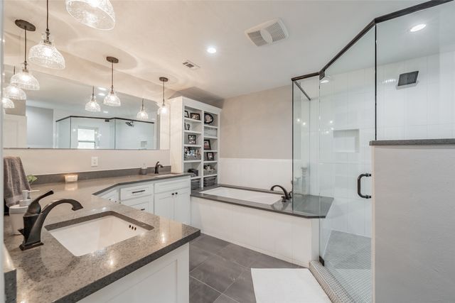 2872 winterhaven, Hurst, TX 76054