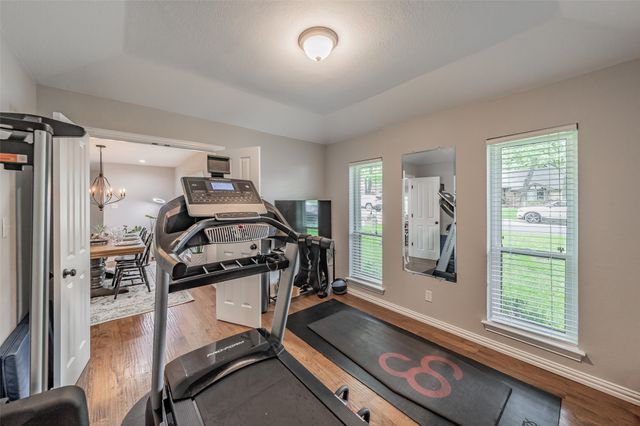 2872 winterhaven, Hurst, TX 76054