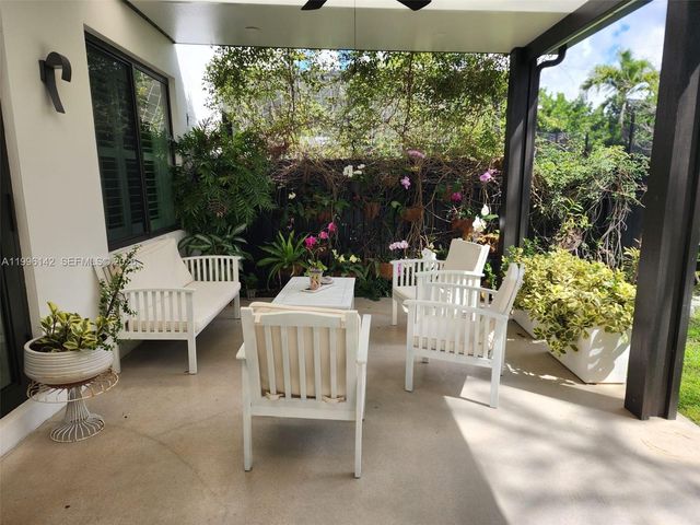 1411 SW 66th Ave B, West Miami, FL 33144