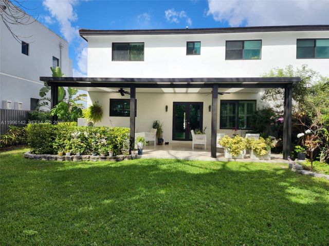 1411 SW 66th Ave B, West Miami, FL 33144