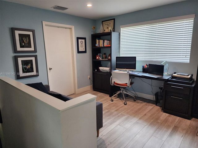 1411 SW 66th Ave B, West Miami, FL 33144