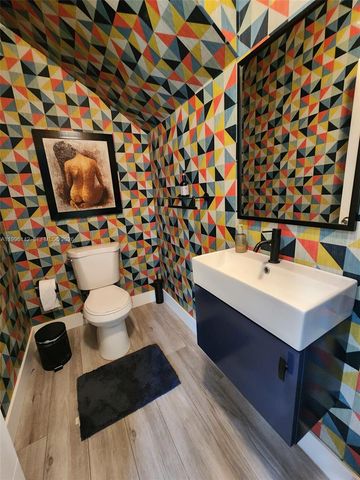 1411 SW 66th Ave B, West Miami, FL 33144