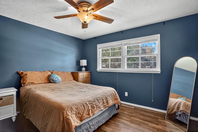 2530 S Rogers Avenue, Springfield, MO 65804