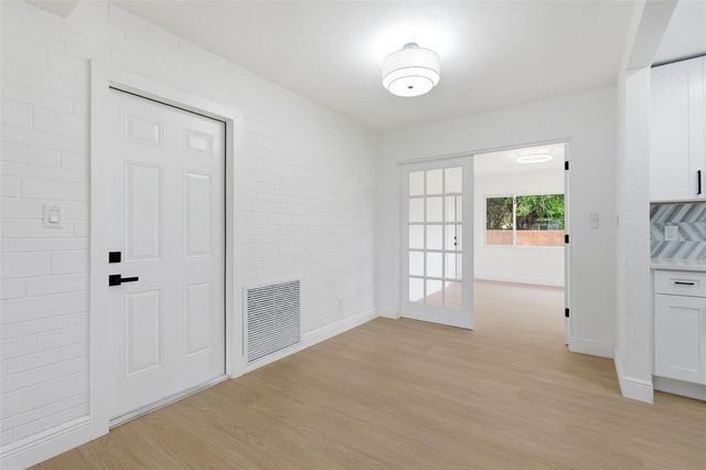 5347 30TH AVENUE N, St Petersburg, FL 33710