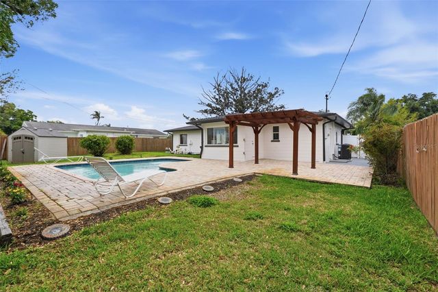 5347 30TH AVENUE N, St Petersburg, FL 33710