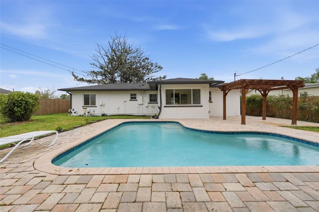 5347 30TH AVENUE N, St Petersburg, FL 33710