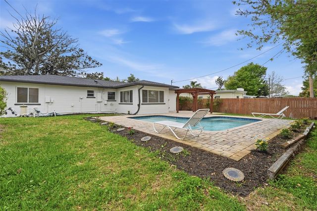 5347 30TH AVENUE N, St Petersburg, FL 33710