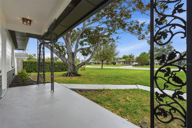 5347 30TH AVENUE N, St Petersburg, FL 33710