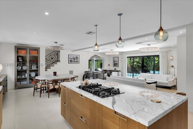287 Palm Ave, Miami Beach, FL 33139