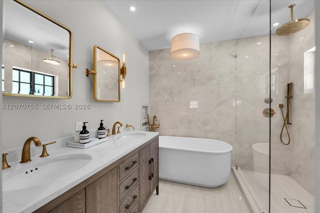 287 Palm Ave, Miami Beach, FL 33139