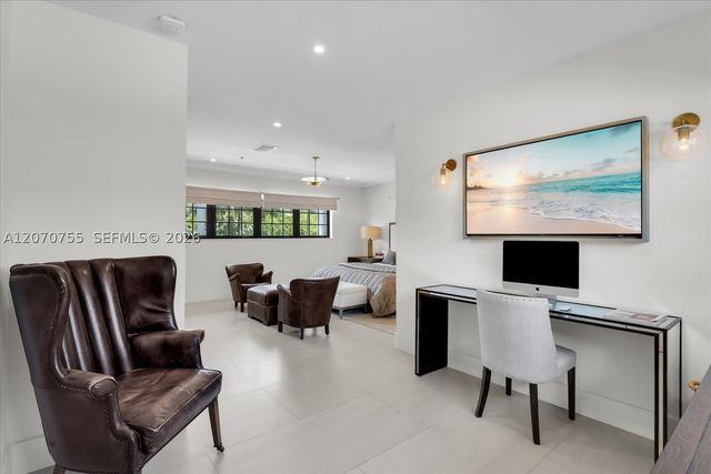 287 Palm Ave, Miami Beach, FL 33139