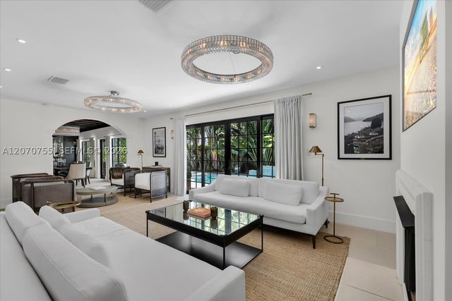 287 Palm Ave, Miami Beach, FL 33139