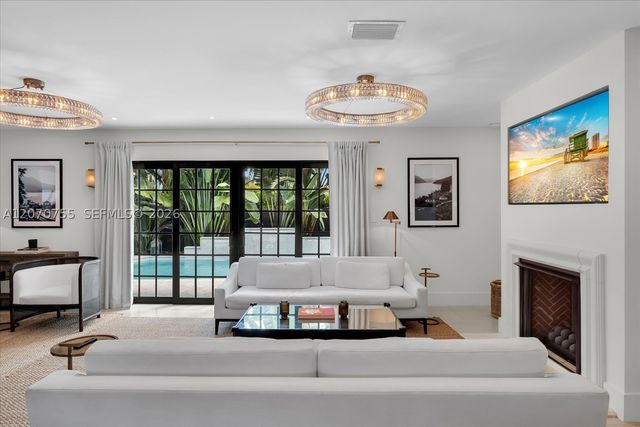 287 Palm Ave, Miami Beach, FL 33139