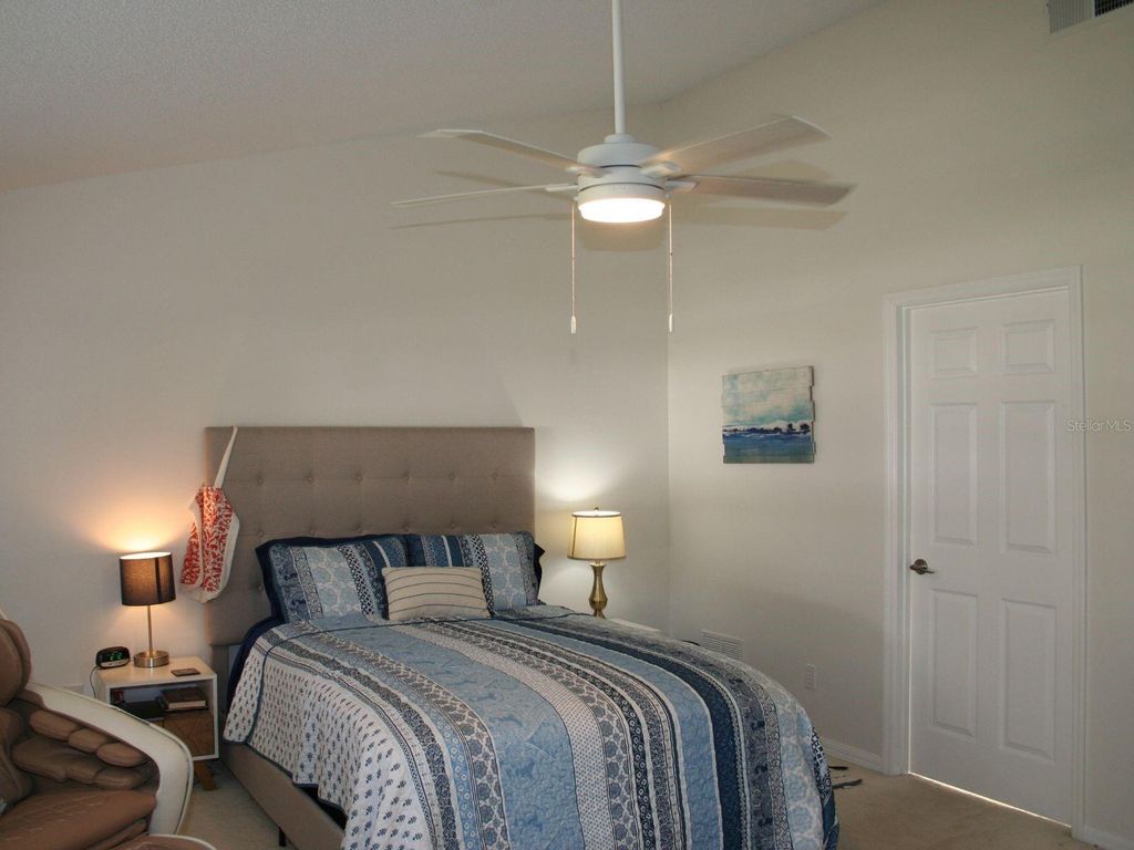 Image 10 of property listing at 130 WOOD RIDGE TRAIL, Sanford, FL 32771