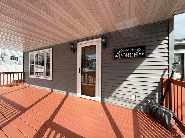 720 Hill Street, Ironwood, MI 49938