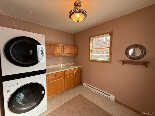 720 Hill Street, Ironwood, MI 49938