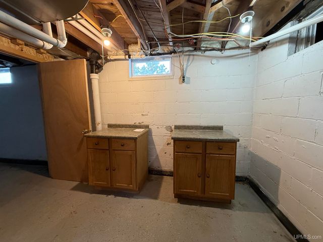 720 Hill Street, Ironwood, MI 49938