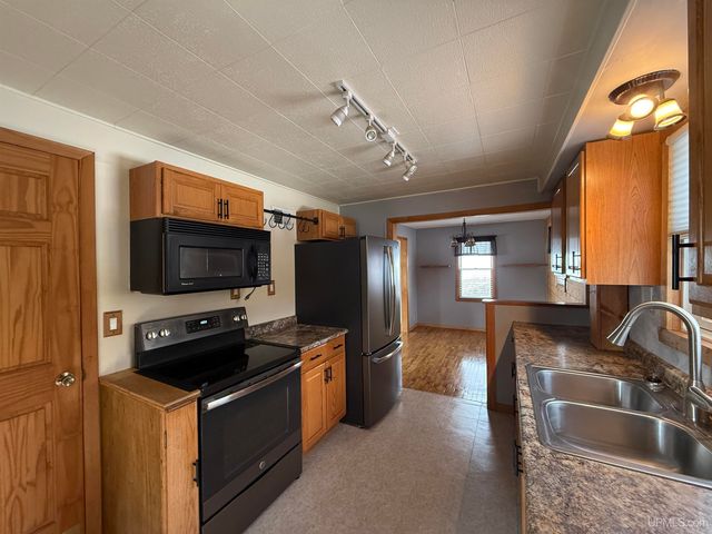 720 Hill Street, Ironwood, MI 49938