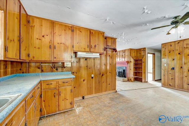 112 N Greenway Drive, Trinity, AL 35673