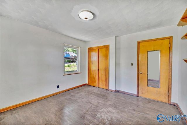 112 N Greenway Drive, Trinity, AL 35673