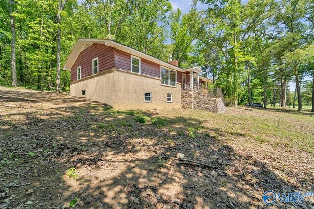 112 N Greenway Drive, Trinity, AL 35673