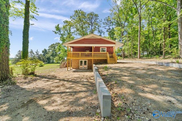 112 N Greenway Drive, Trinity, AL 35673