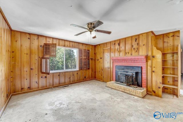 112 N Greenway Drive, Trinity, AL 35673