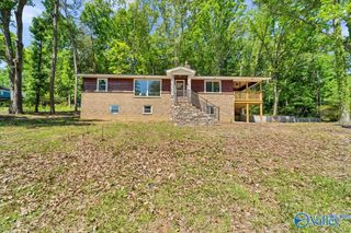 112 N Greenway Drive, Trinity, AL 35673