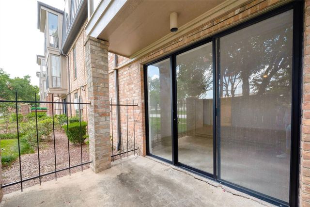 2400 N Braeswood Boulevard 106, Houston, TX 77030