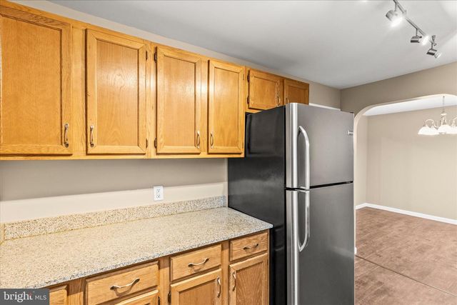 29 W GEORGE ST, York New Salem, PA 17371