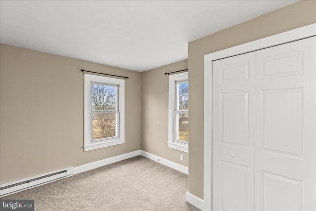 29 W GEORGE ST, York New Salem, PA 17371