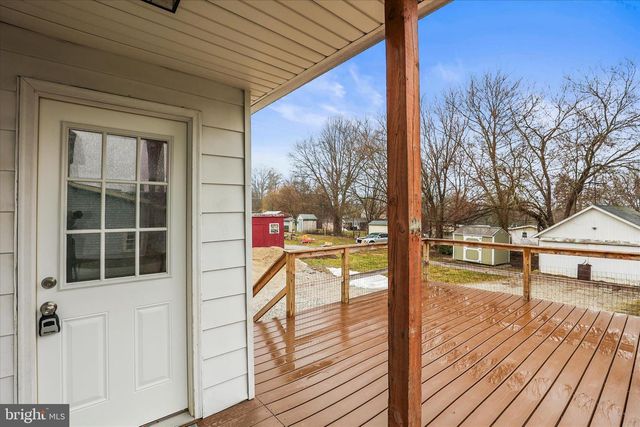 29 W GEORGE ST, York New Salem, PA 17371