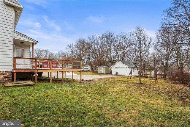 29 W GEORGE ST, York New Salem, PA 17371