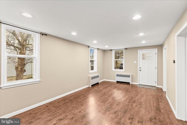 29 W GEORGE ST, York New Salem, PA 17371