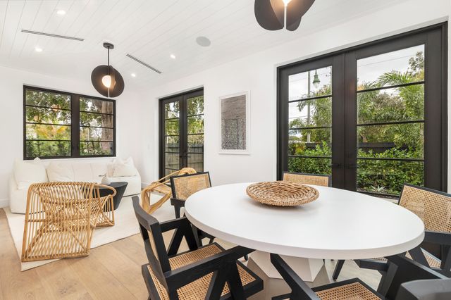 263 Alhambra Place, West Palm Beach, FL 33405