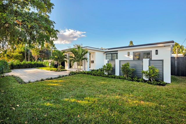263 Alhambra Place, West Palm Beach, FL 33405