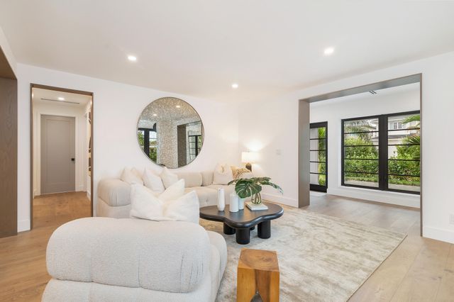 263 Alhambra Place, West Palm Beach, FL 33405