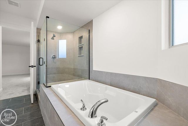 22121 Tahquamenon Court, Macomb Twp, MI 48044