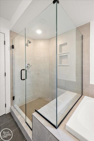 22121 Tahquamenon Court, Macomb Twp, MI 48044