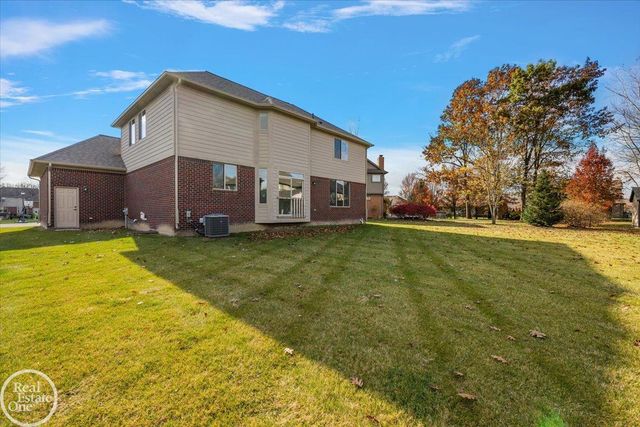 22121 Tahquamenon Court, Macomb Twp, MI 48044